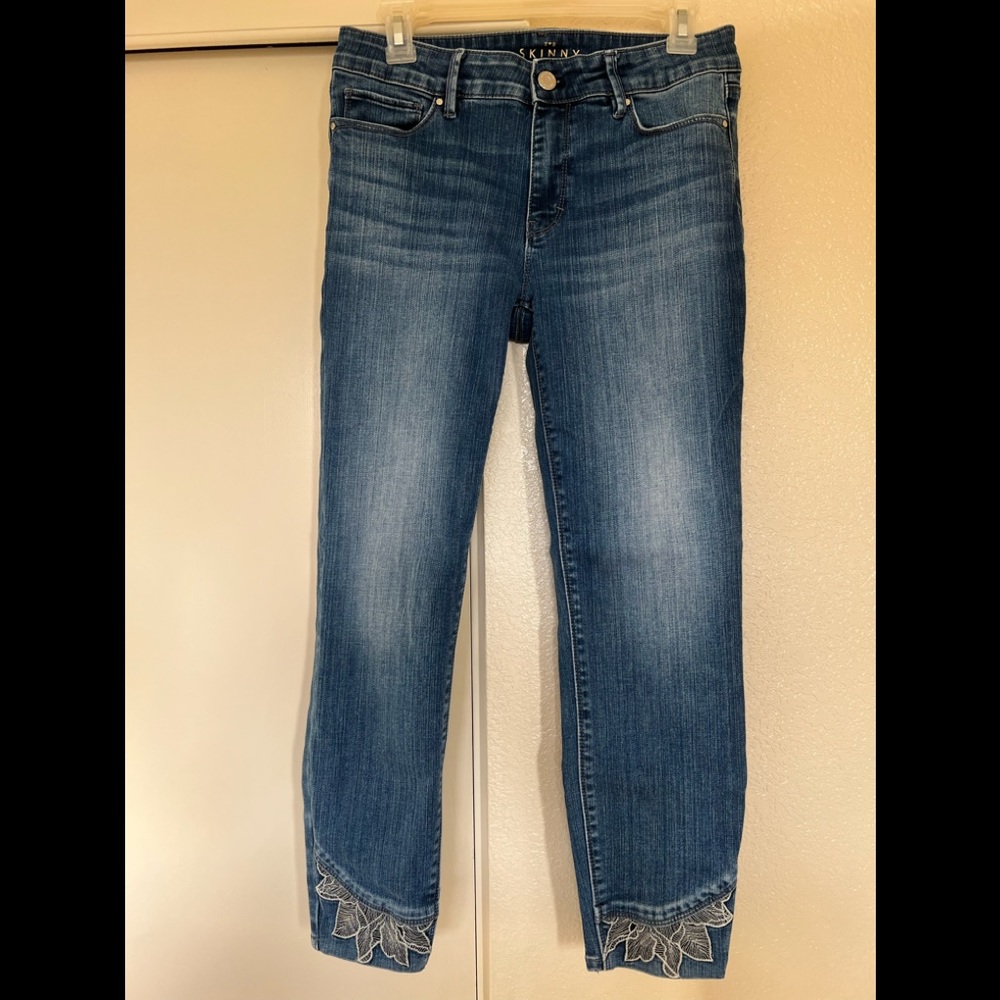 White House Black Market Lace Hem Cropped Jeans